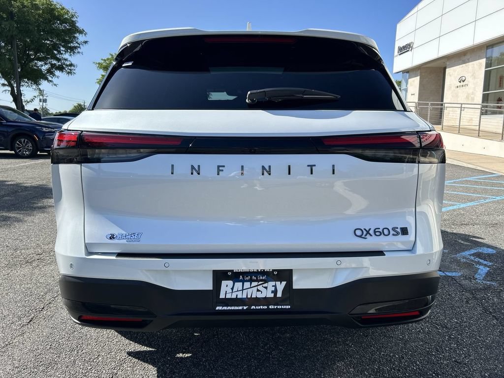 Certified 2026 INFINITI QX60 Sport w/ Dark Cargo Package AWD/4WD image 27