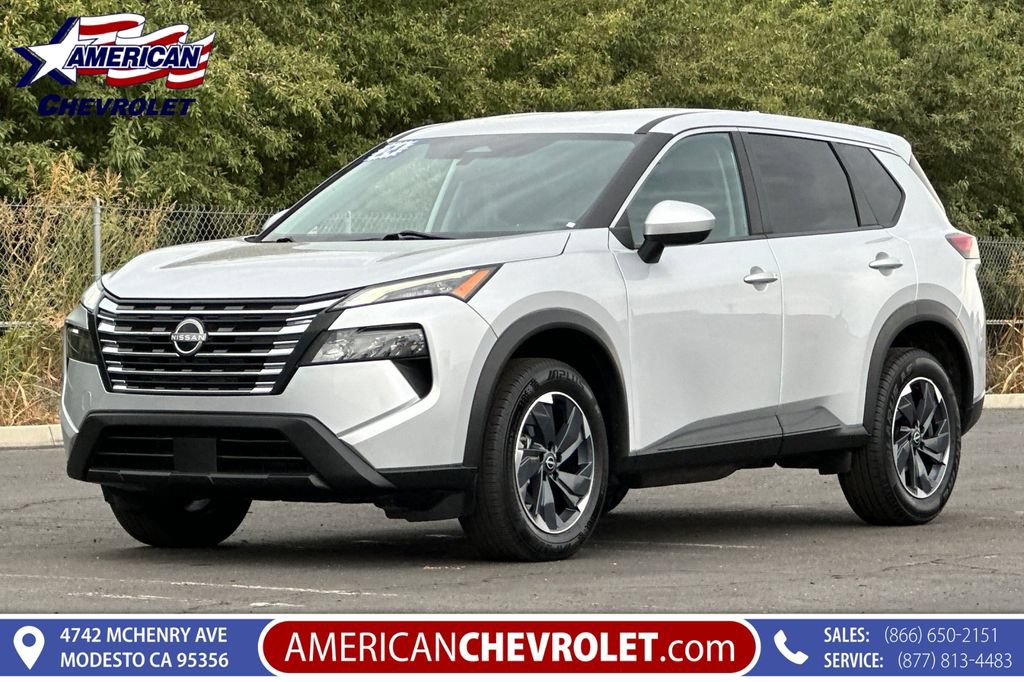 Used 2024 Nissan Rogue SV FWD image 8