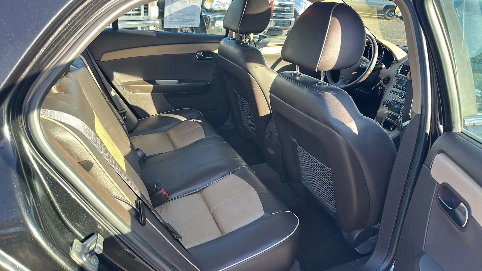 Used 2011 Chevrolet Malibu LTZ image 12