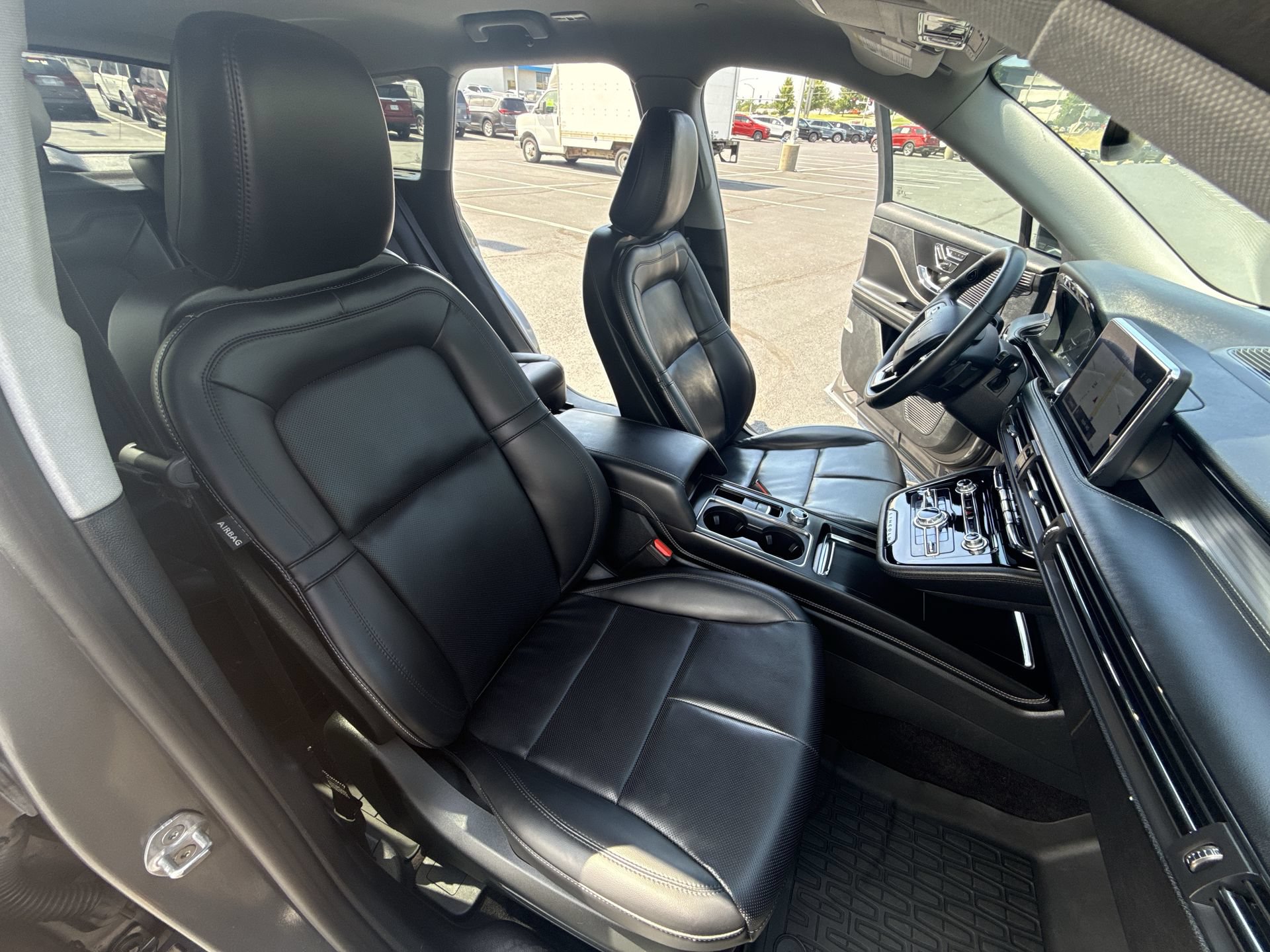 Used 2022 Lincoln Corsair AWD w/ Equipment Group 101A image 24