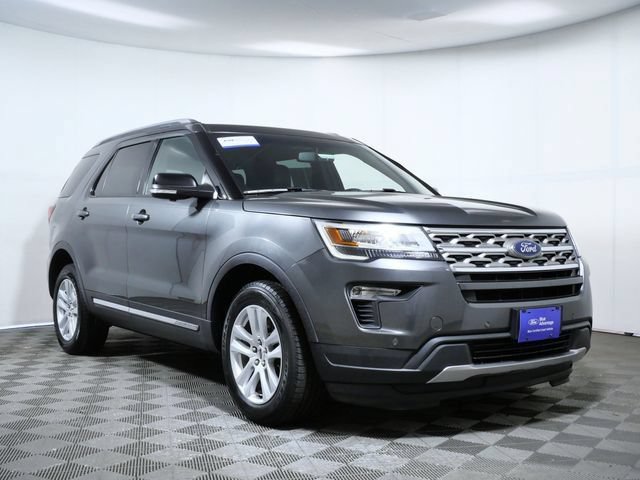 Certified 2018 Ford Explorer XLT w/ Equipment Group 202A AWD/4WD image 1