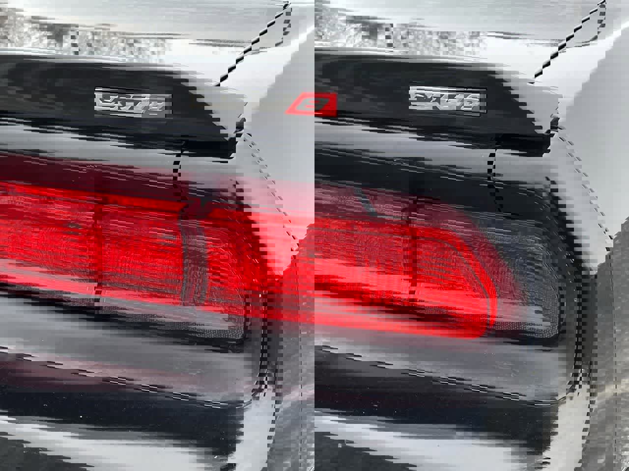 Used 2012 Dodge Challenger SRT8 image 39