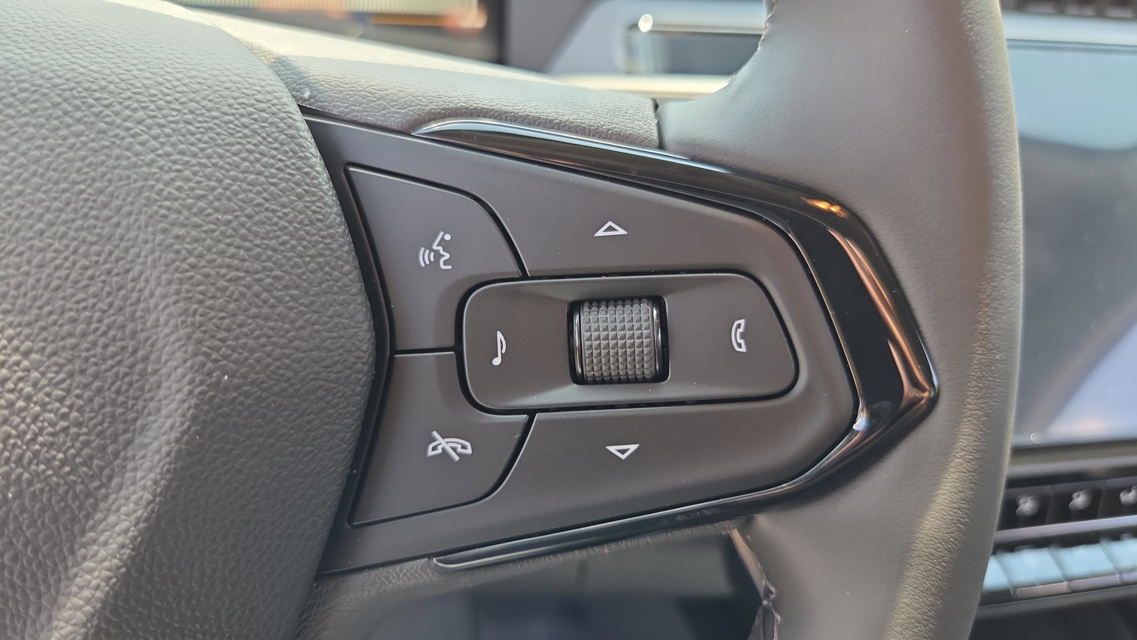 New 2027 Chevrolet Bolt RS w/ LPO, All-Weather Package FWD image 24