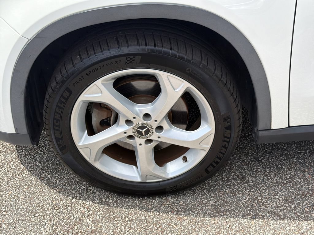 Used 2020 Mercedes-Benz GLA 250 4MATIC image 11