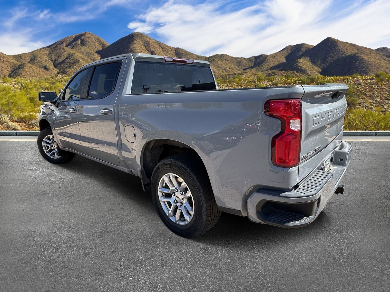 Used 2024 Chevrolet Silverado 1500 RST RWD image 6