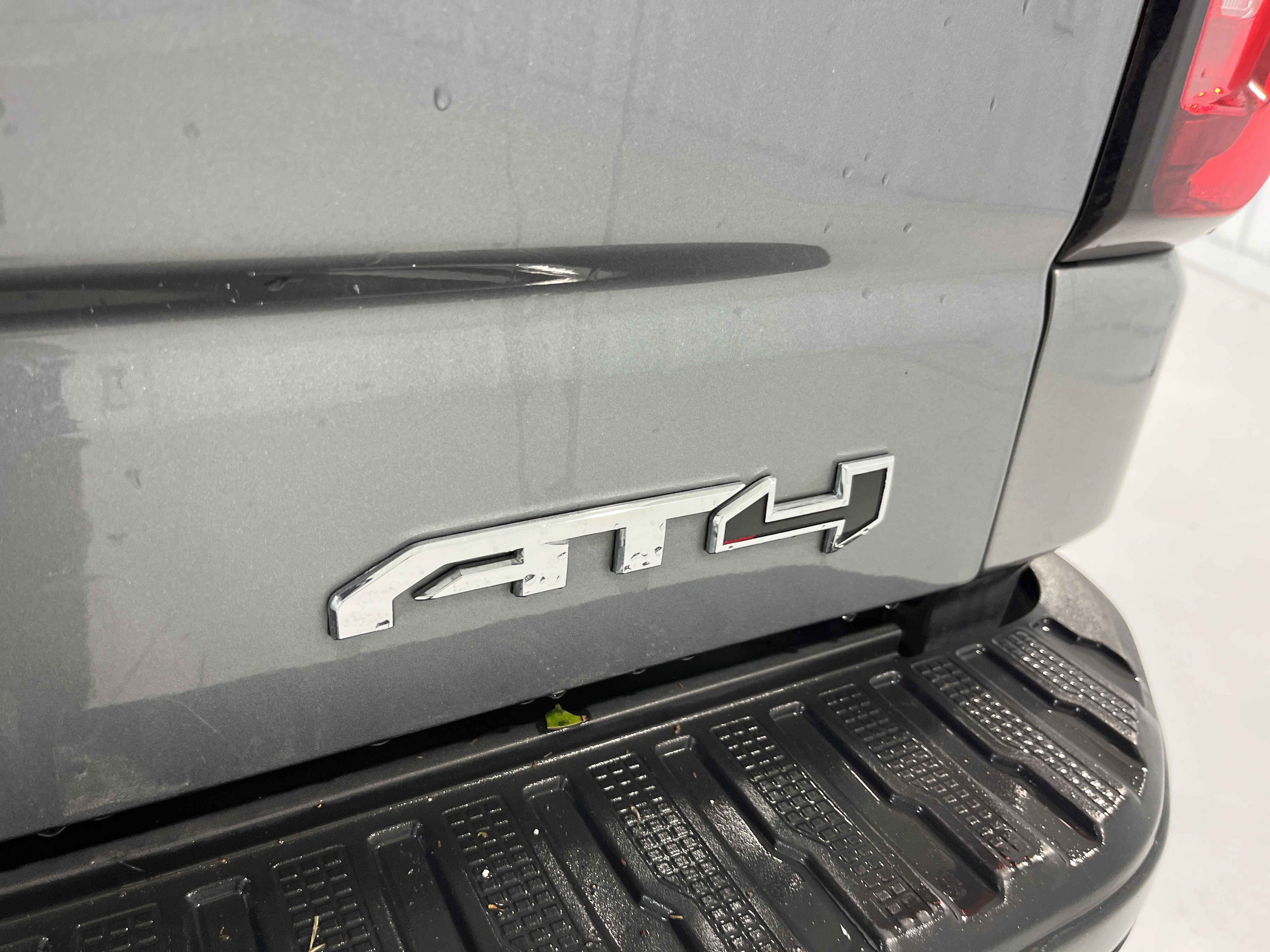 Used 2020 GMC Sierra 1500 AT4 w/ AT4 Premium Package image 5