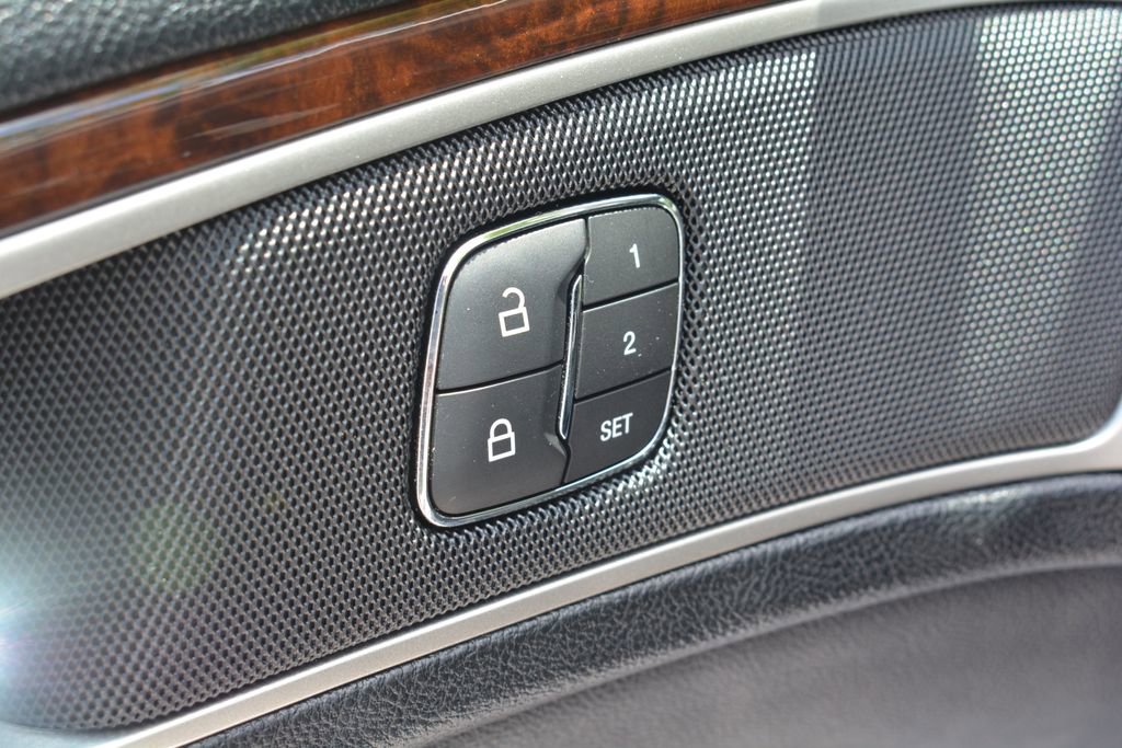 Used 2018 Lincoln MKZ Select w/ Select Plus Package AWD/4WD image 8