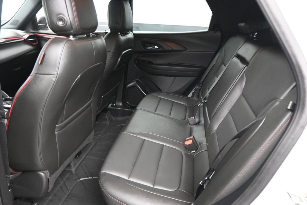 Used 2025 Chevrolet TrailBlazer RS w/ Driver Confidence Package FWD image 10