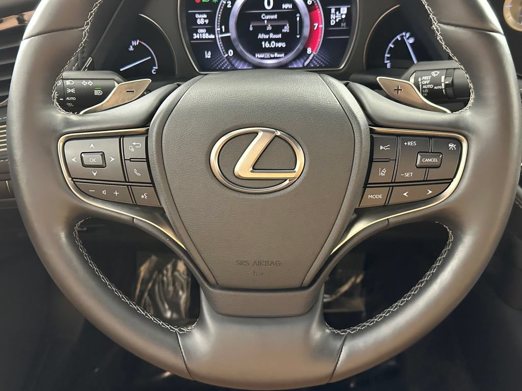 Used 2022 Lexus LS 500 AWD image 29