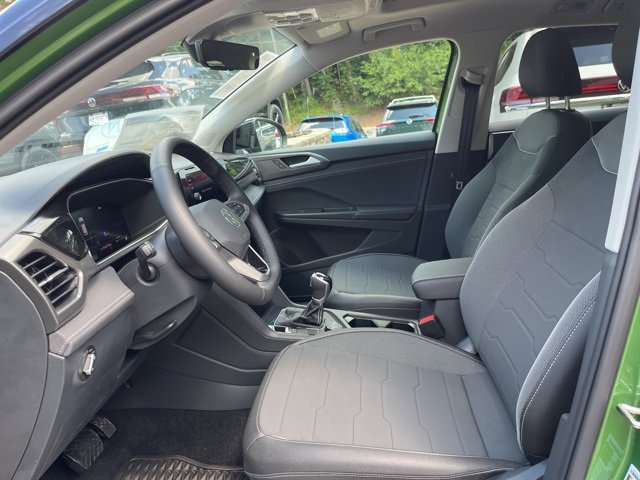 New 2025 Volkswagen Taos SE image 7