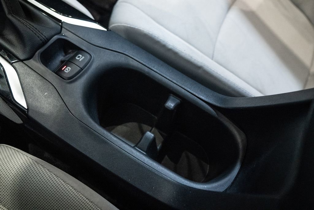 Certified 2023 Toyota Corolla Cross LE image 30