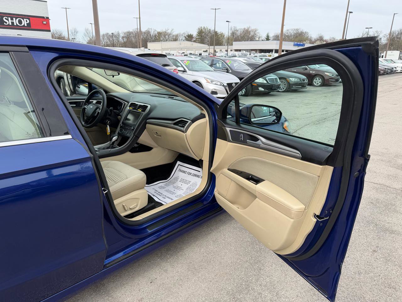 Used 2016 Ford Fusion SE image 9