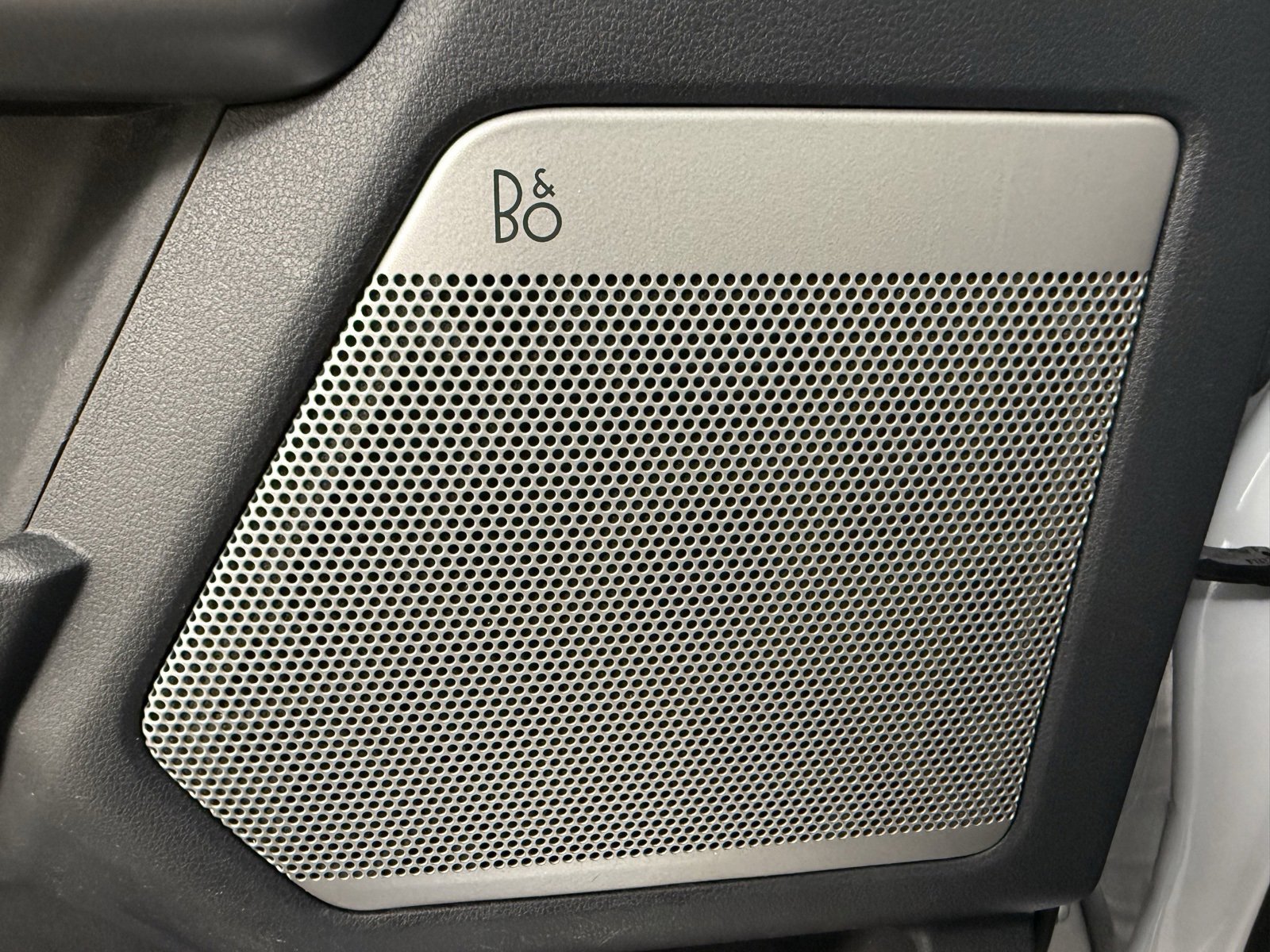 Used 2022 Ford F150 Lariat w/ Equipment Group 502A High image 16