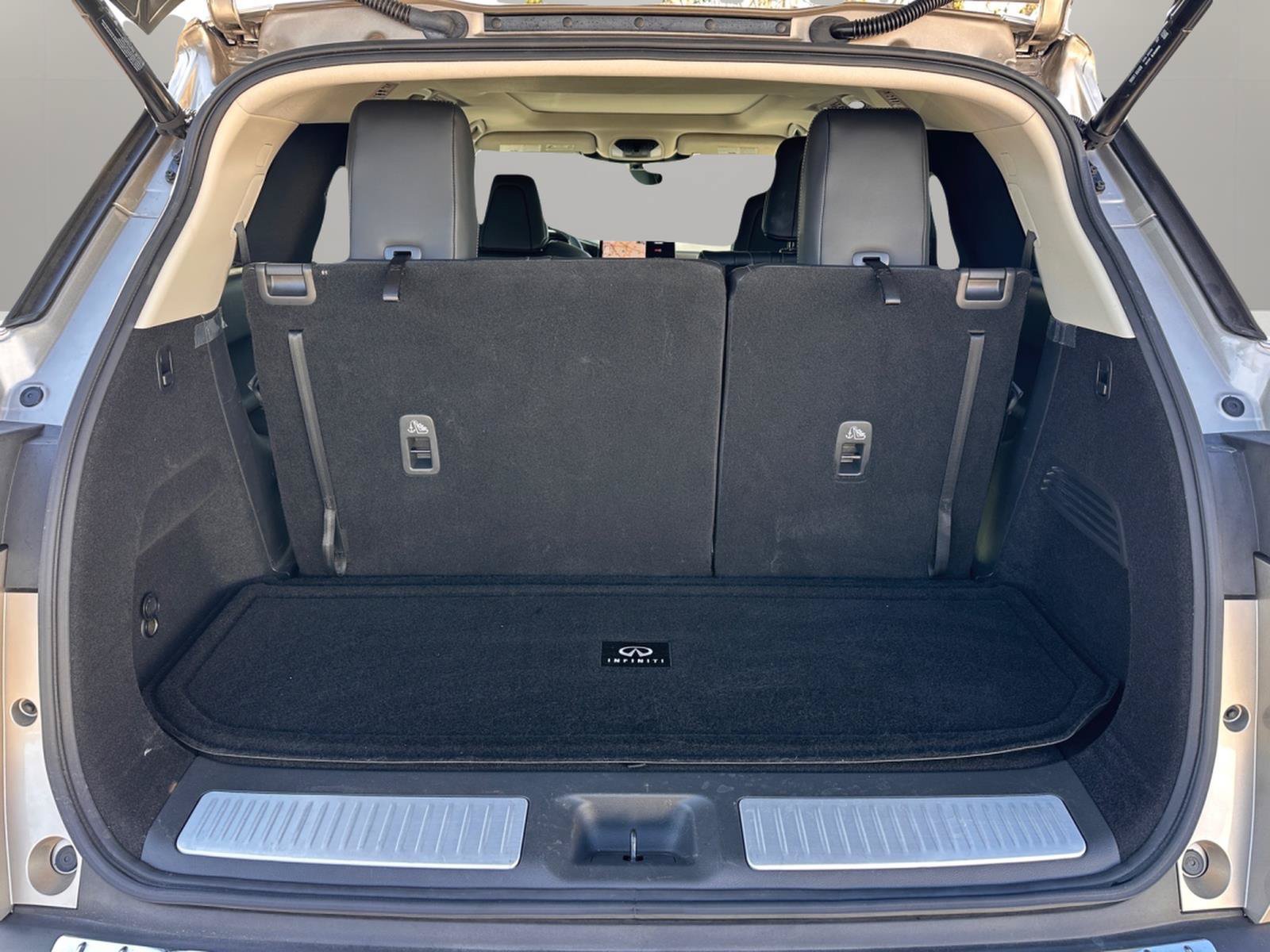 Certified 2023 INFINITI QX60 Luxe w/ Performance Audio Package FWD image 29