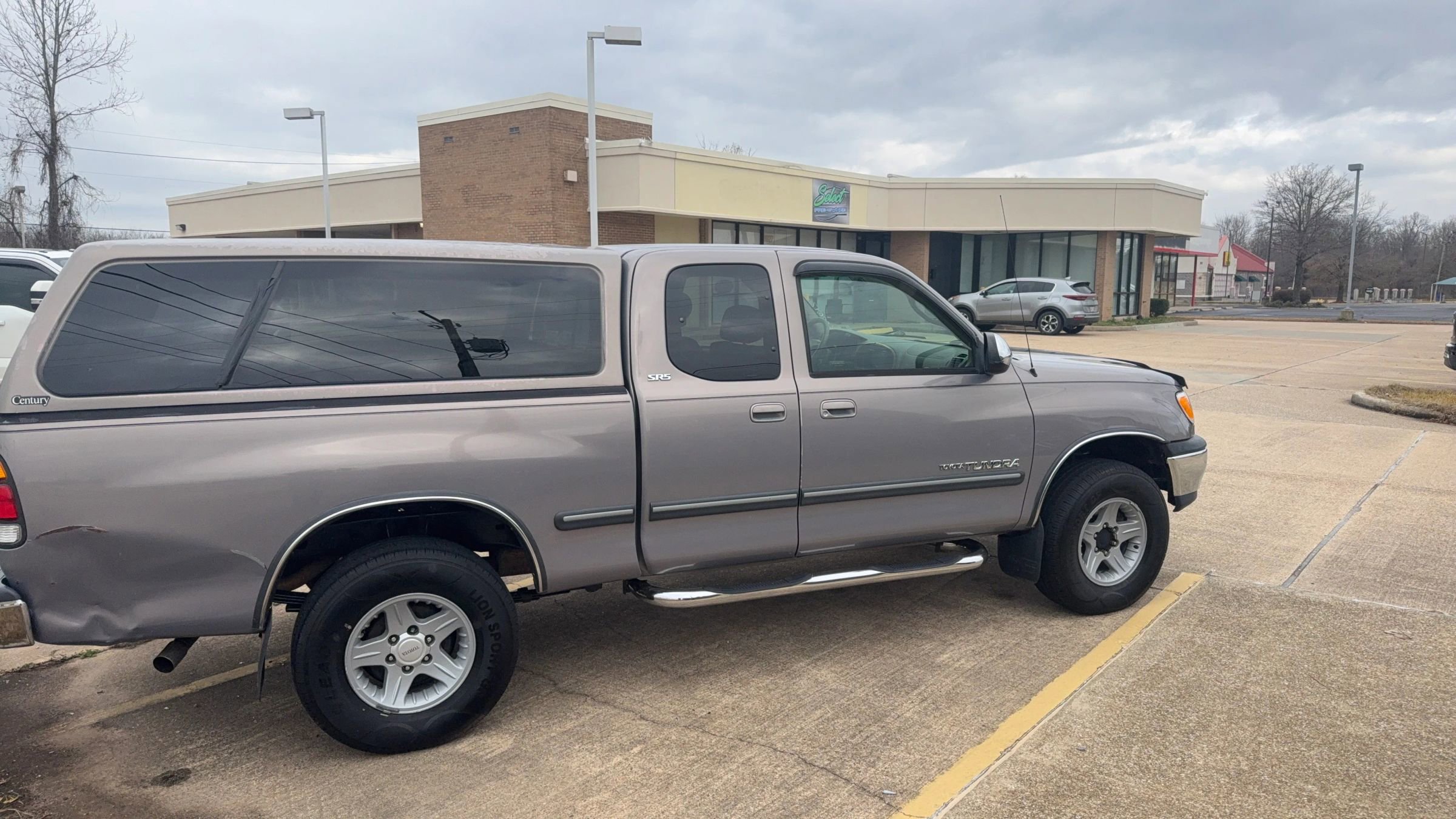 Used 2000 Toyota Tundra SR5 image 8