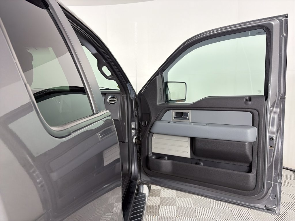 Used 2011 Ford F150 XLT w/ XLT Chrome Pkg AWD/4WD image 25