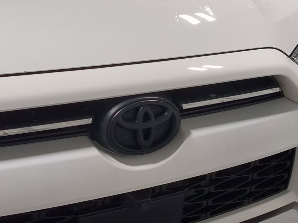 Used 2023 Toyota 4Runner TRD Off-Road Premium w/ Off Road Premium Plus Package image 12