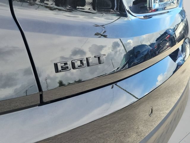 New 2027 Chevrolet Bolt LT w/ Comfort Package FWD image 29