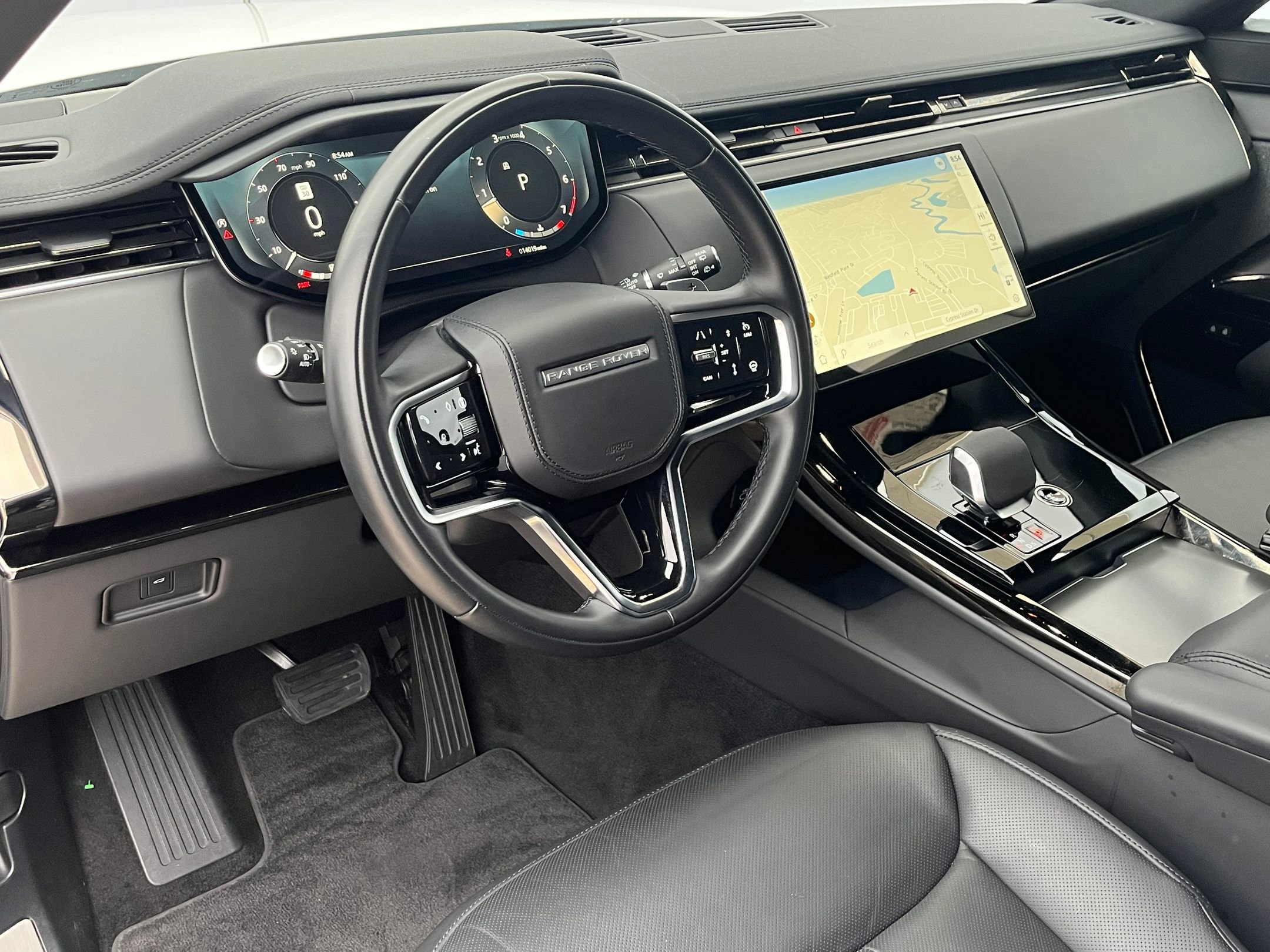 Certified 2025 Land Rover Range Rover Sport SE image 4