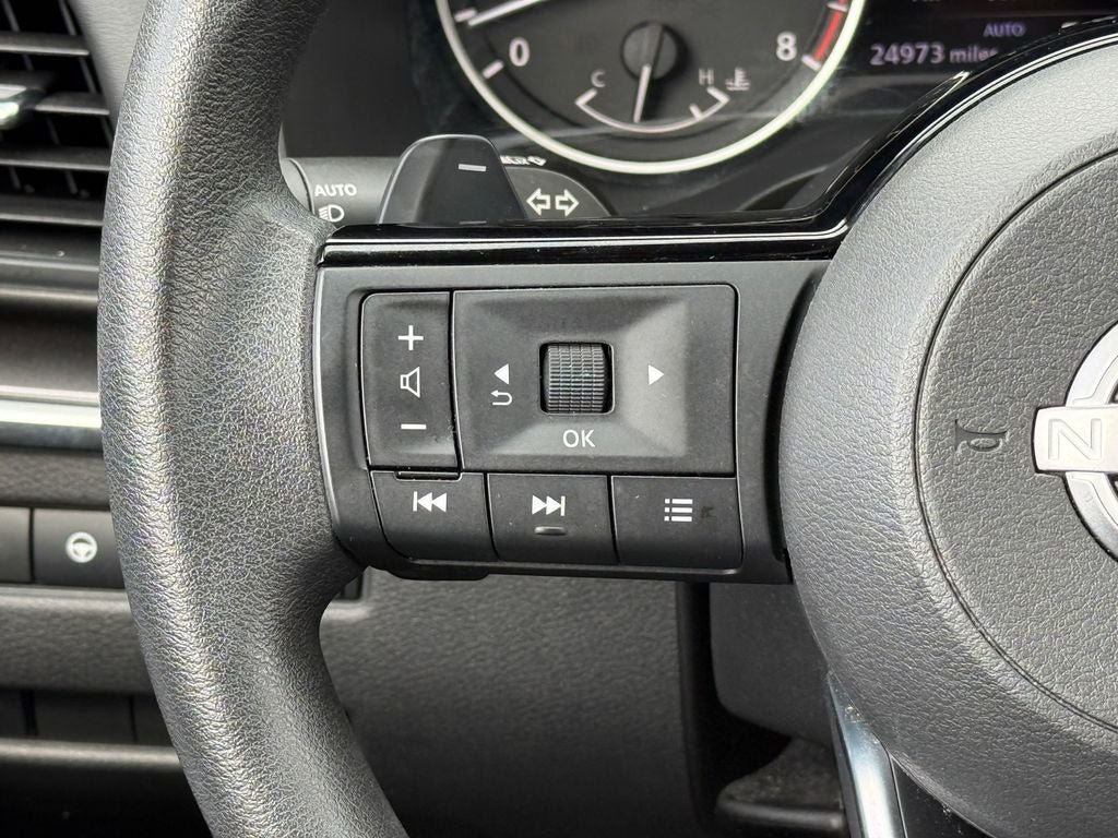 Used 2023 Nissan Rogue SV AWD/4WD image 21