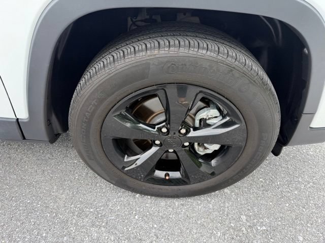 Certified 2023 Jeep Cherokee Altitude Lux w/ Lux Elite Package AWD/4WD image 10