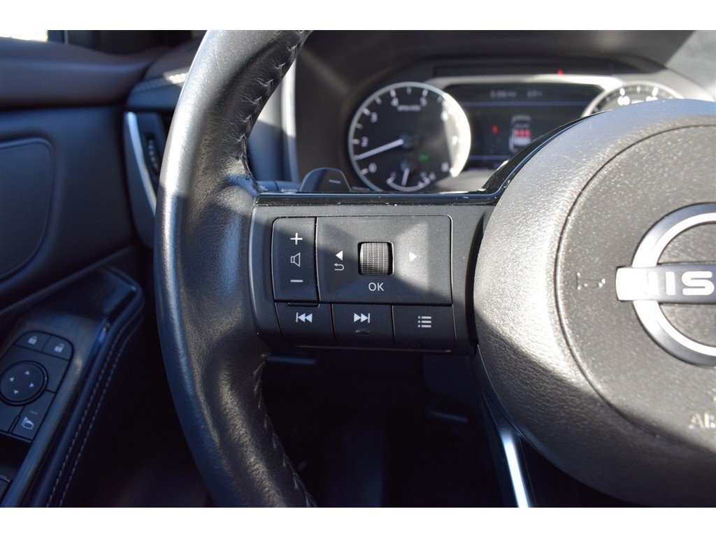 Used 2023 Nissan Rogue SV w/ SV Premium B Package image 25
