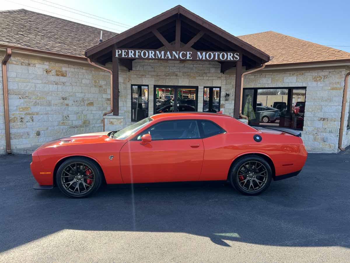 Used 2017 Dodge Challenger SRT Hellcat image 2