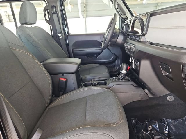 Used 2025 Jeep Wrangler Unlimited Sport AWD/4WD image 27