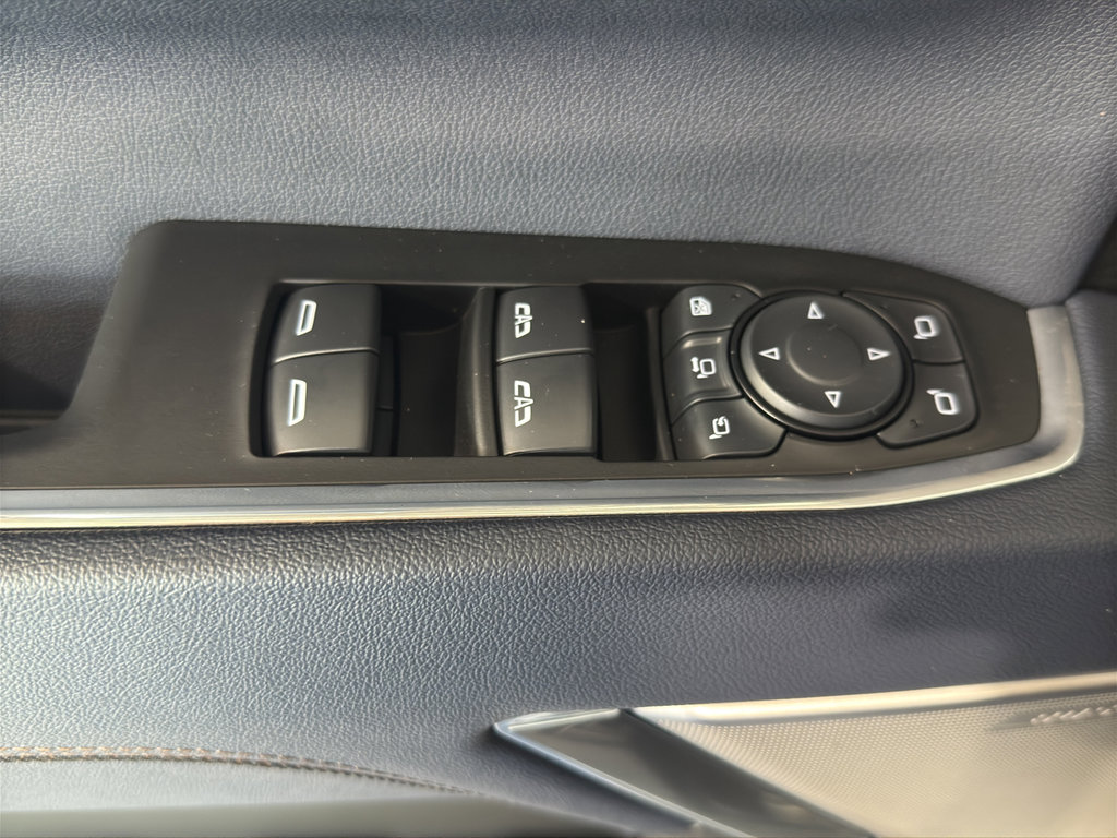 Used 2024 Chevrolet Silverado 2500 High Country w/ Technology Package image 26