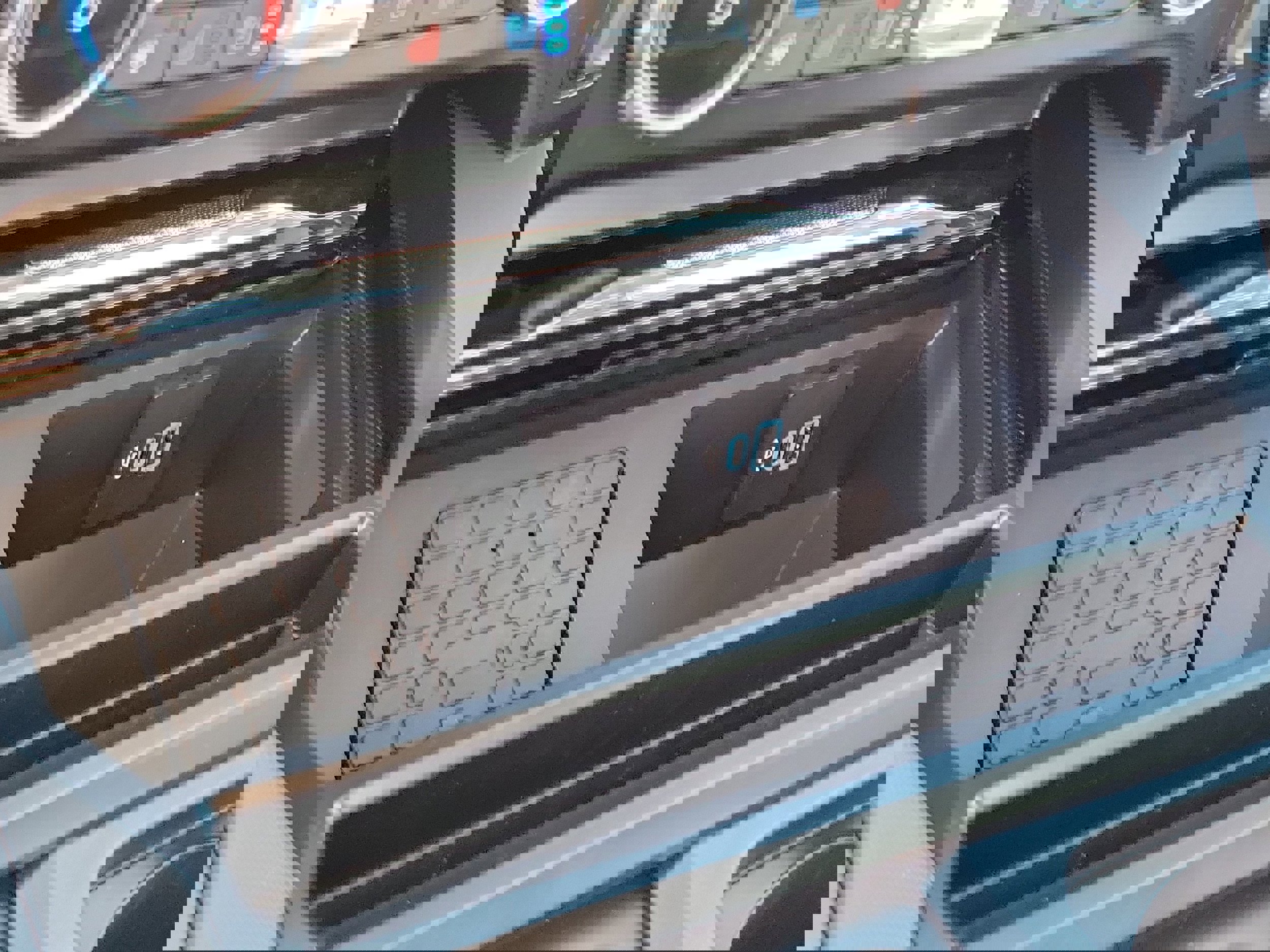 New 2026 Ford F250 Lariat w/ Black Appearance Package image 32