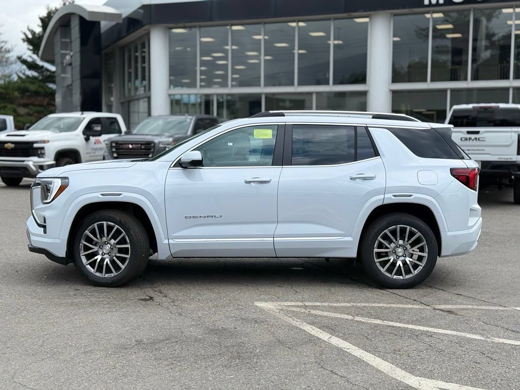 New 2027 GMC Terrain Denali w/ LPO, Floor Liner Package AWD/4WD image 3