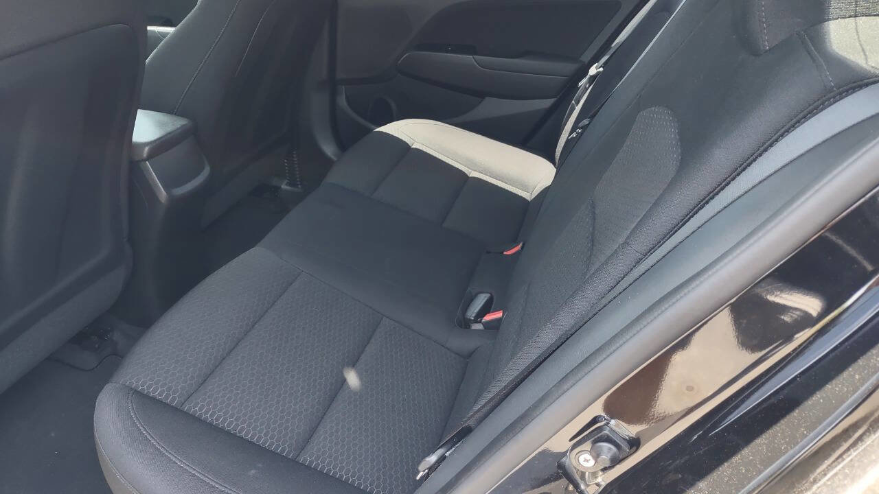 Used 2019 Hyundai Elantra SEL image 30