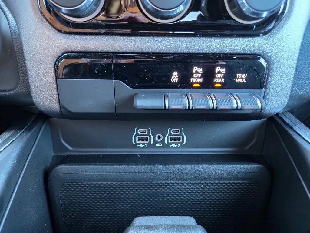 New 2026 RAM 1500 Big Horn AWD/4WD image 24