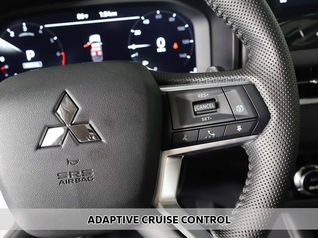 New 2025 Mitsubishi Outlander SE image 5