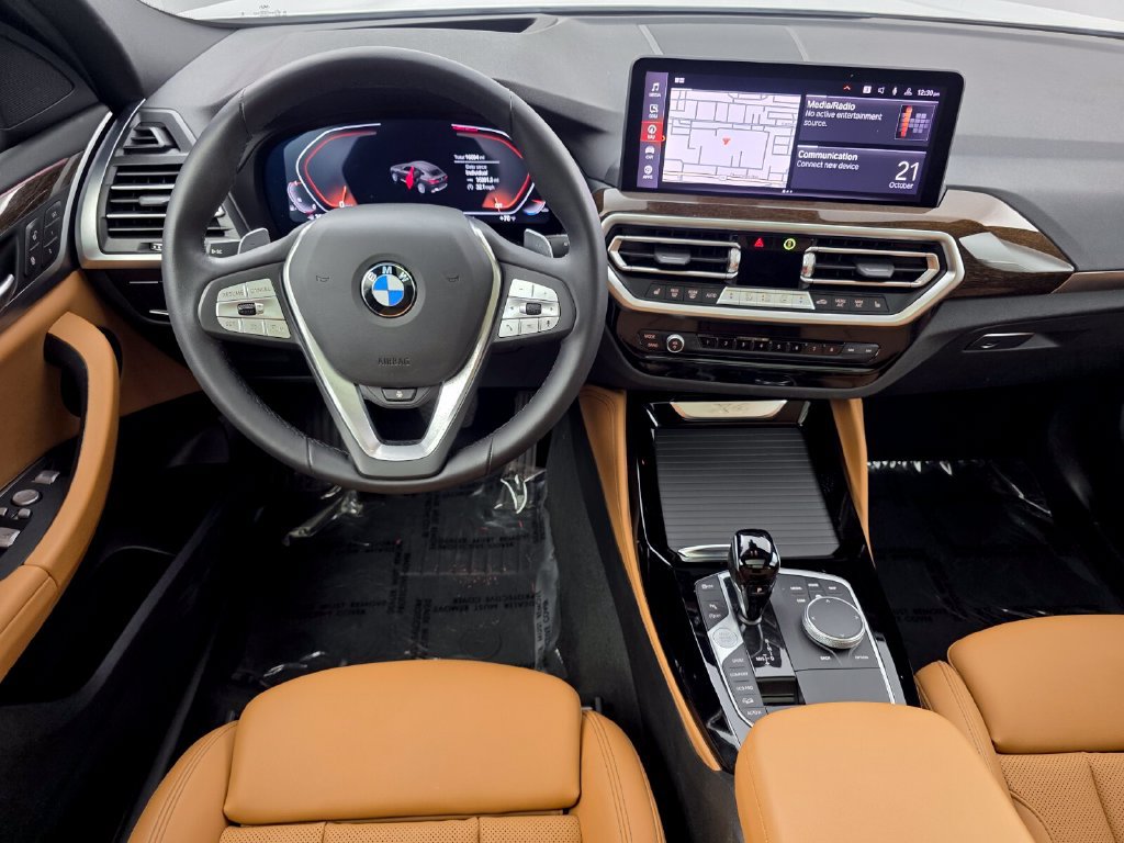 Certified 2024 BMW X4 xDrive30i w/ Premium Package AWD/4WD image 13