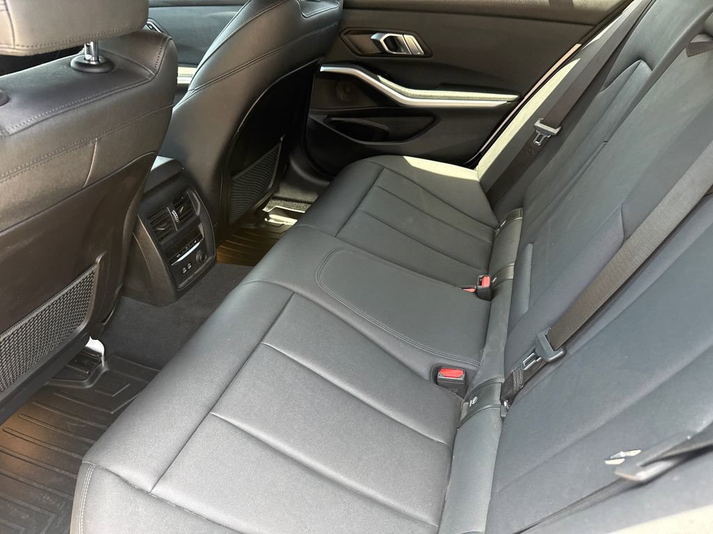 Used 2020 BMW 330i Sedan w/ Convenience Package RWD image 16