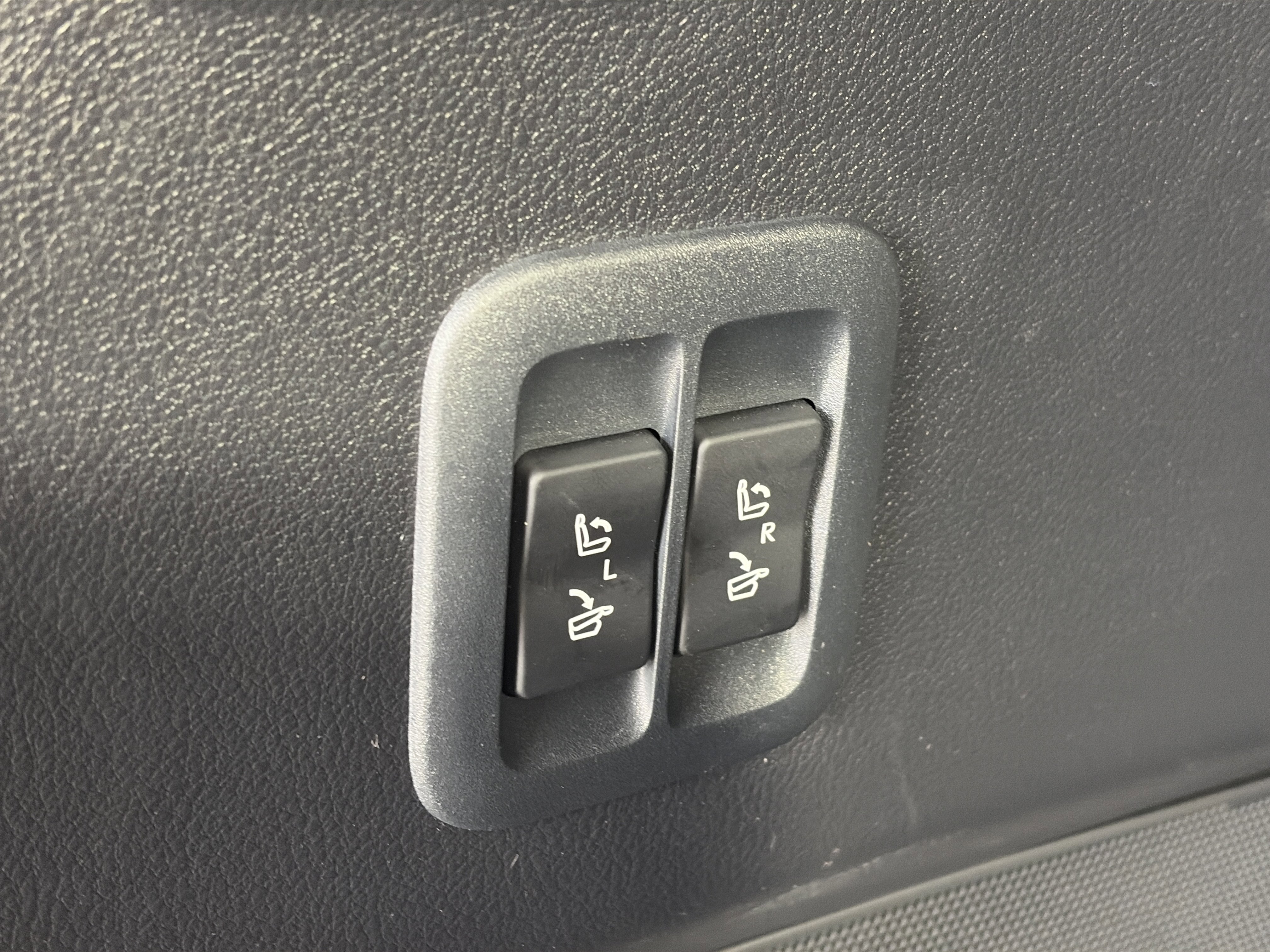 Used 2025 Lexus TX 350 AWD w/ Technology Package image 16