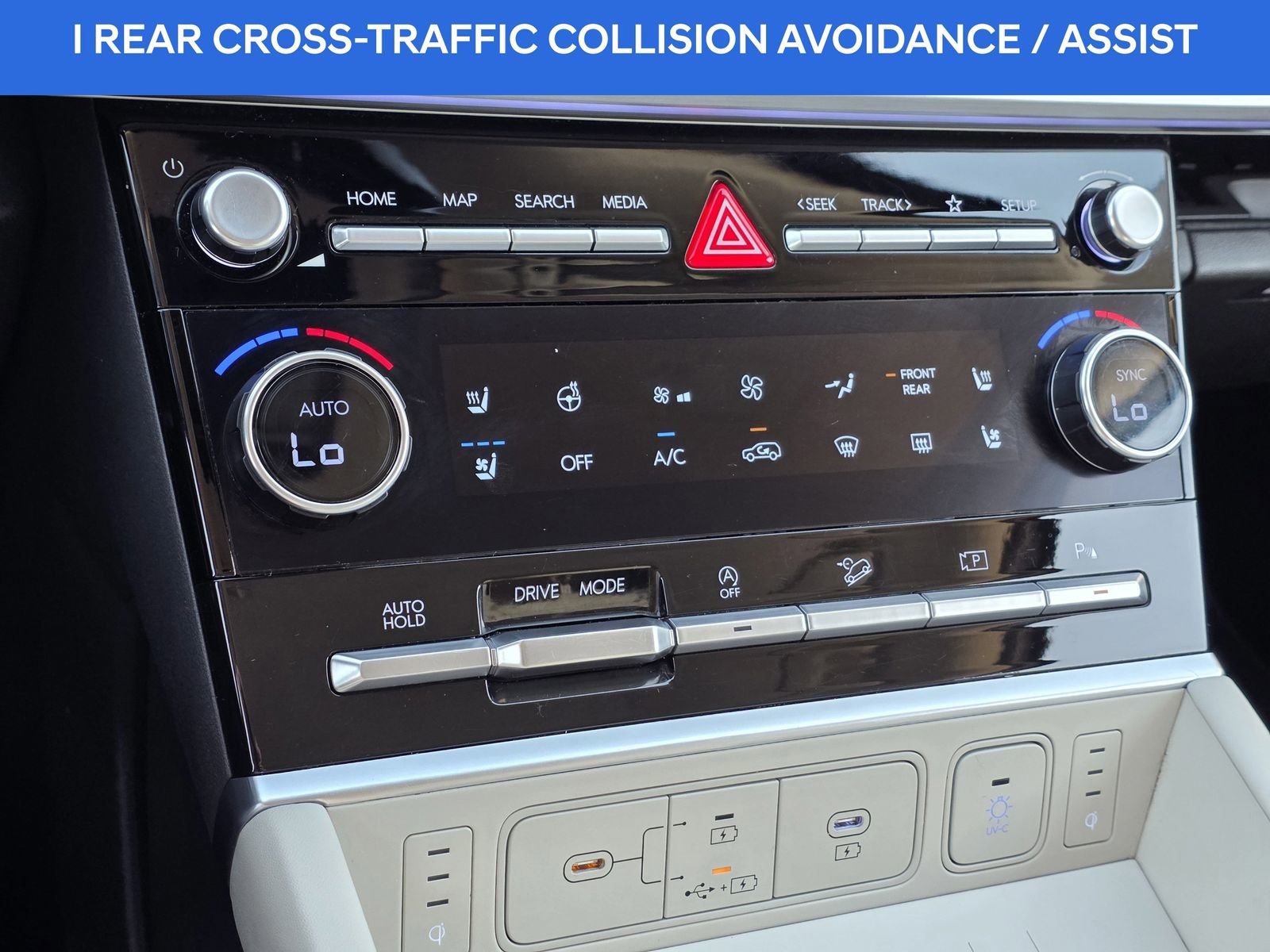 Used 2024 Hyundai Santa Fe Calligraphy image 25