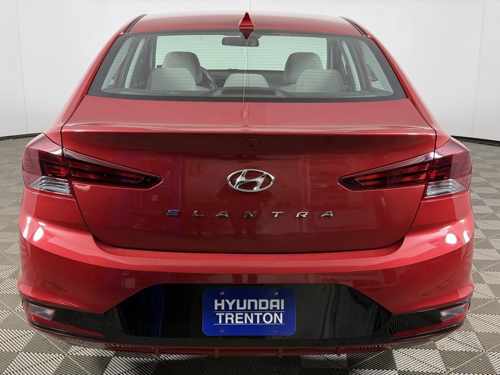Used 2020 Hyundai Elantra SEL image 10