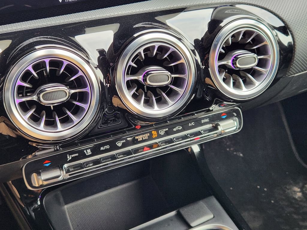 Used 2022 Mercedes-Benz A 220 A 220 image 18