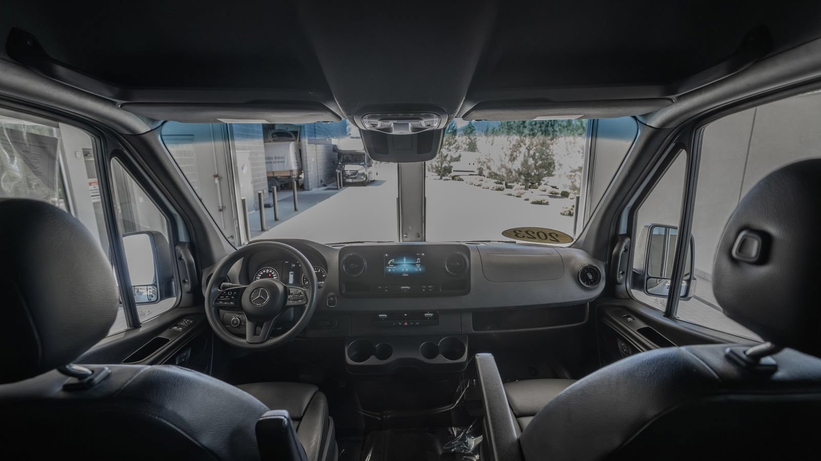 Used 2023 Mercedes-Benz Sprinter 2500 image 28