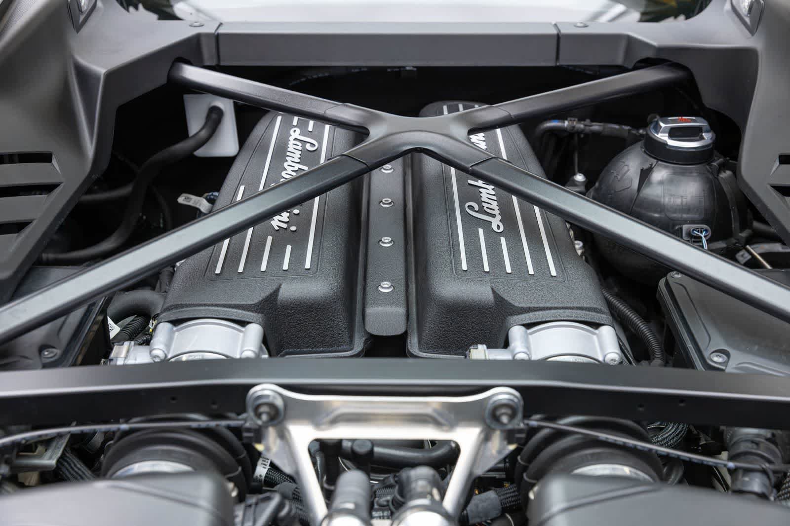 Used 2023 Lamborghini Huracan Tecnica RWD image 34