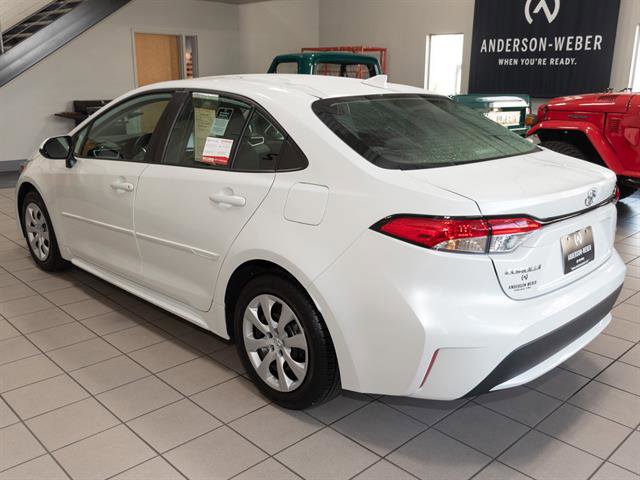 Used 2022 Toyota Corolla LE image 16