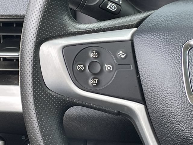 Used 2023 GMC Terrain SLE w/ Driver Convenience Package FWD image 12