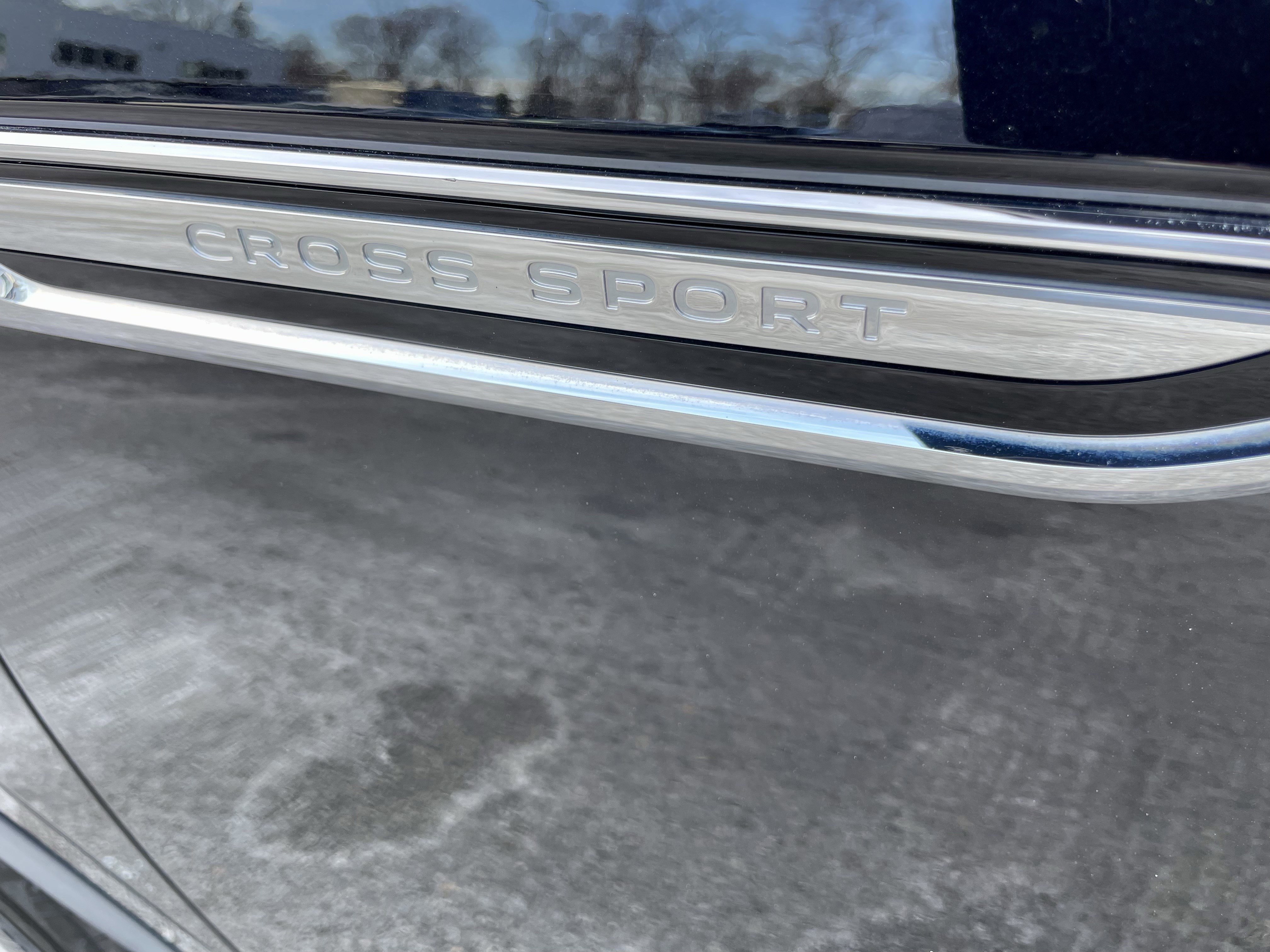 Used 2022 Volkswagen Atlas Cross Sport SE image 37