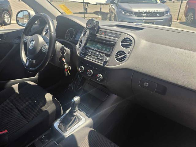 Used 2013 Volkswagen Tiguan S AWD/4WD image 11