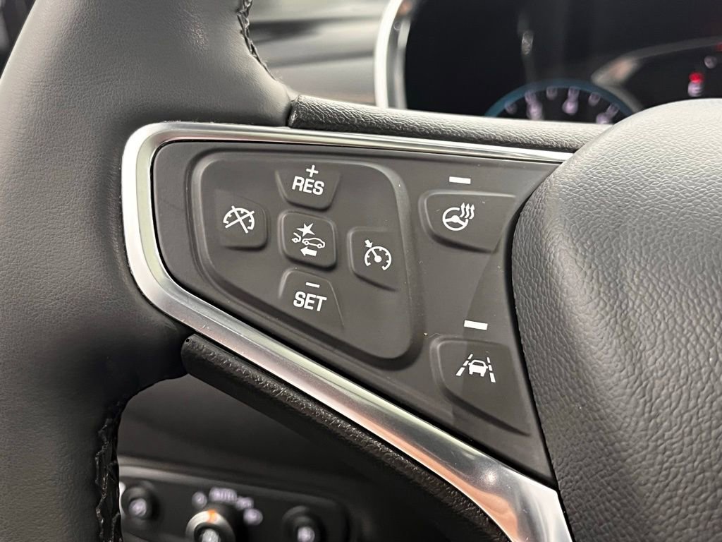 Used 2024 Chevrolet Equinox Premier image 23