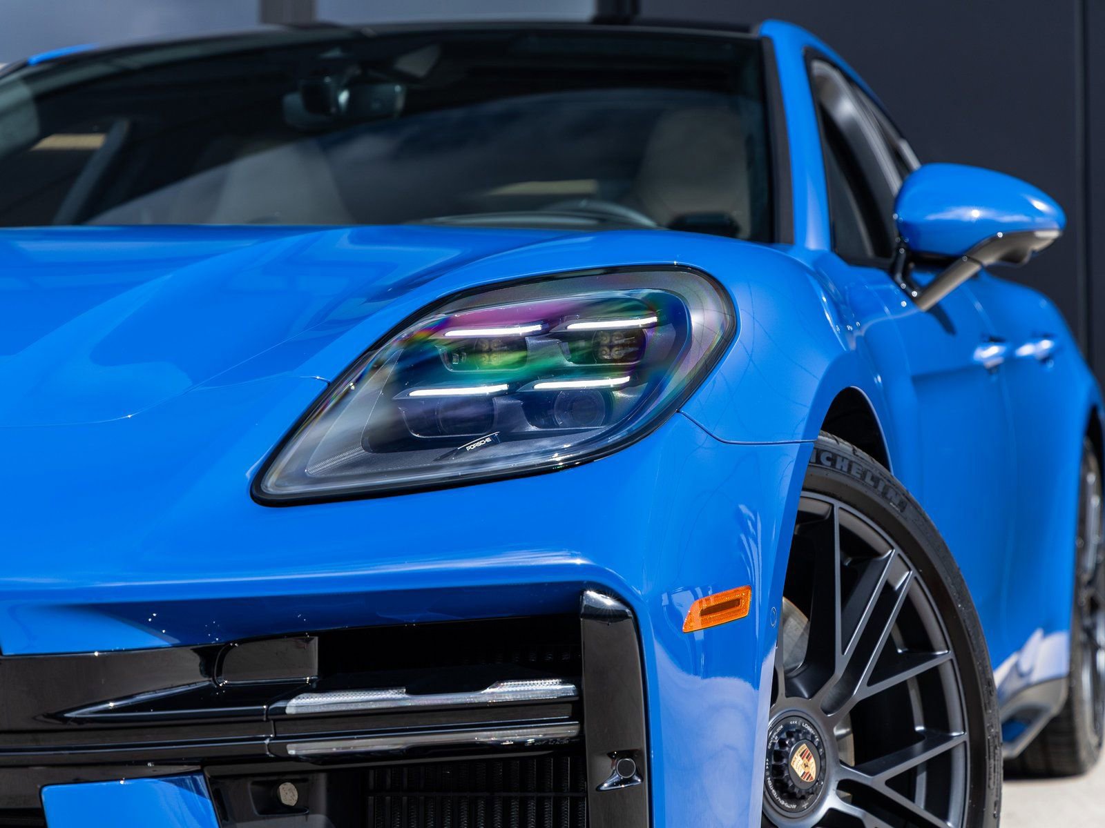 Used 2025 Porsche Panamera GTS image 18