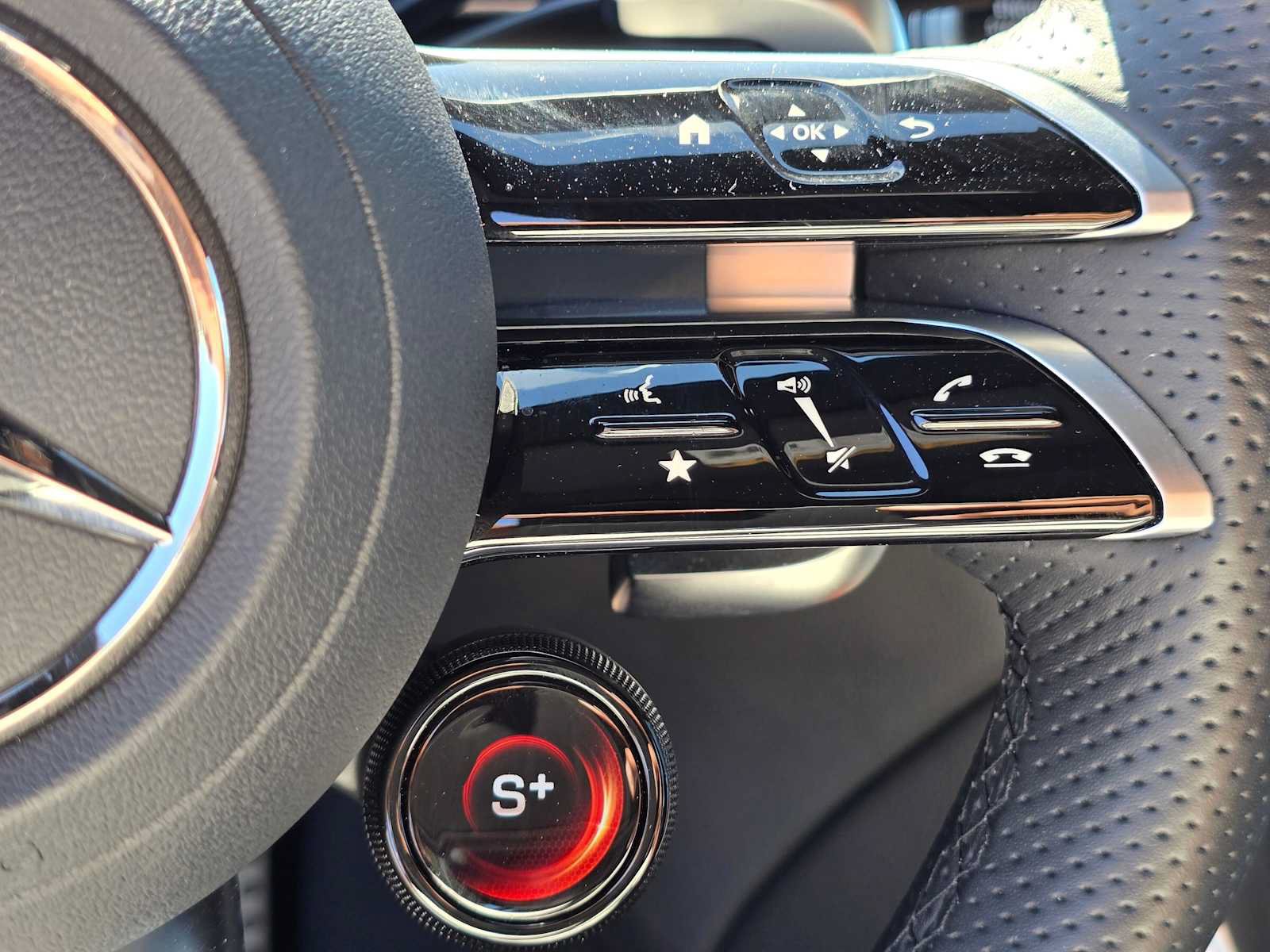 Used 2026 Mercedes-Benz GLC 43 AMG 4MATIC image 31