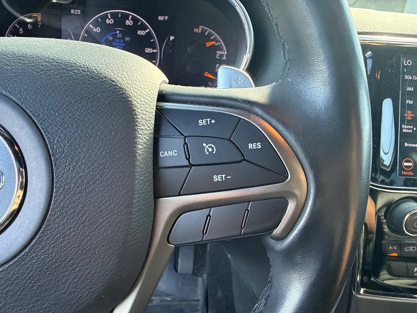 Used 2019 Jeep Grand Cherokee Limited X RWD image 25